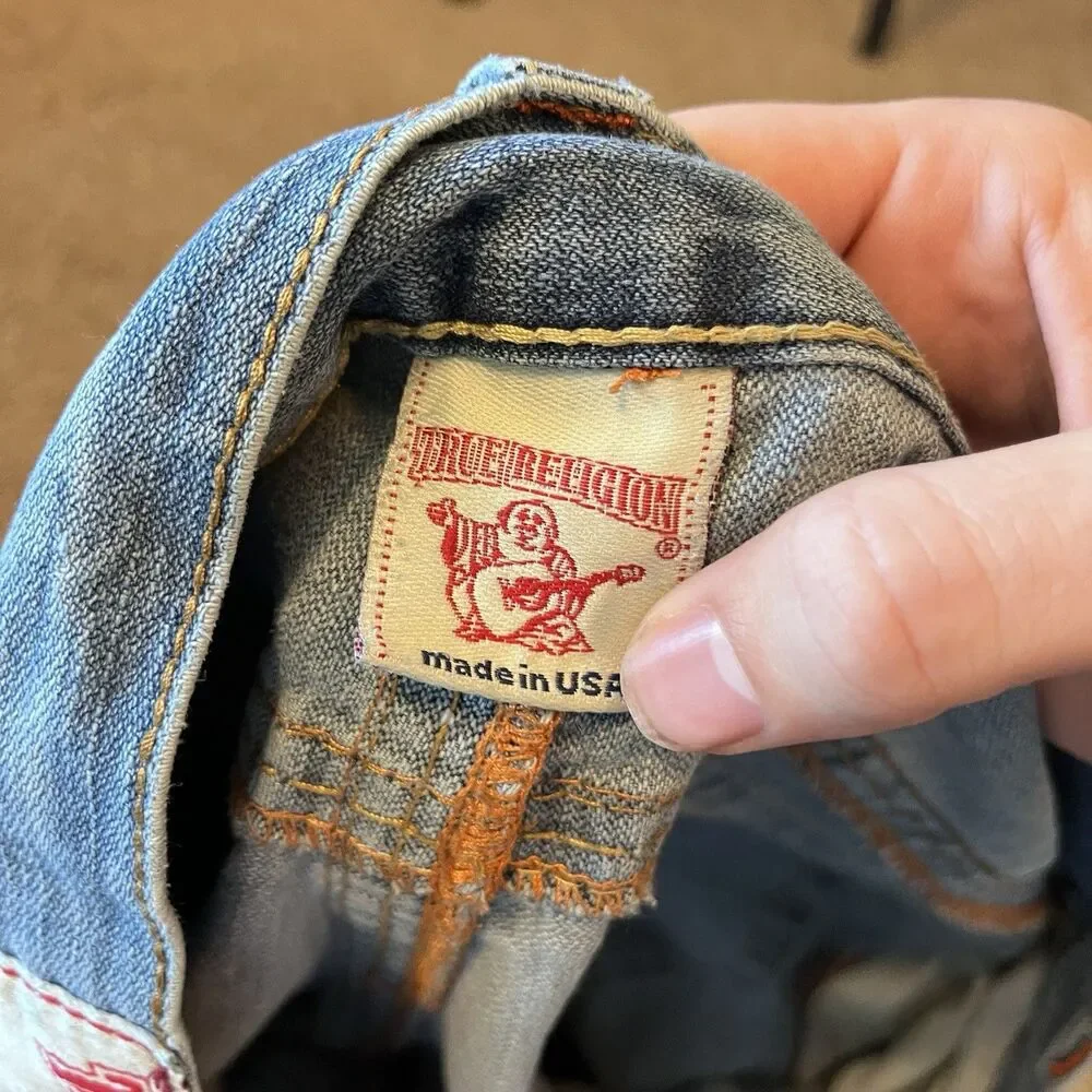 True Religion Straight Leg Big Bobby T Light Wash Blue Denim Jeans 42x33 (42x32)